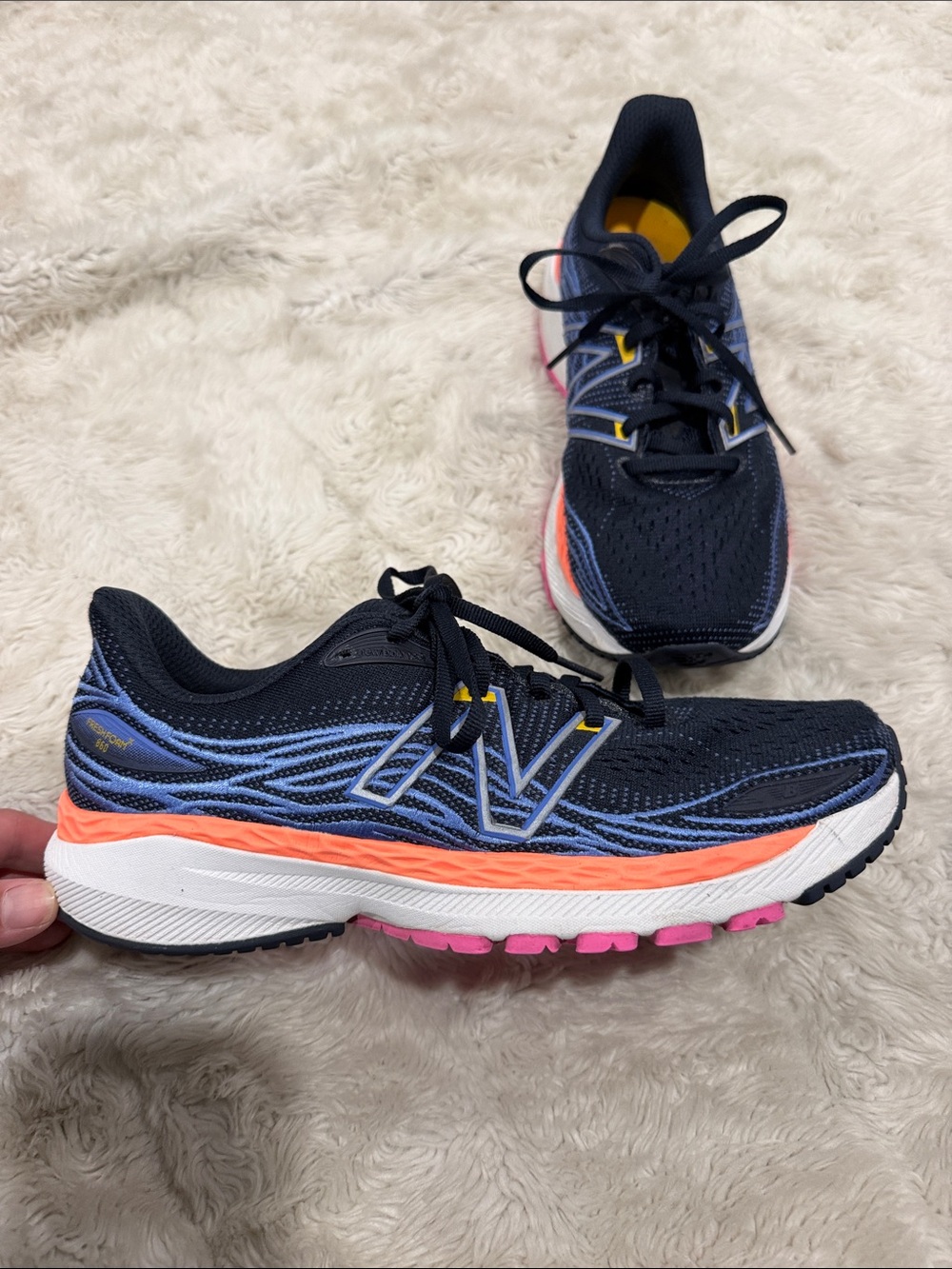 New Balance Fresh Foam 860v12 running shoes in Navy Woman’s Size 8.5